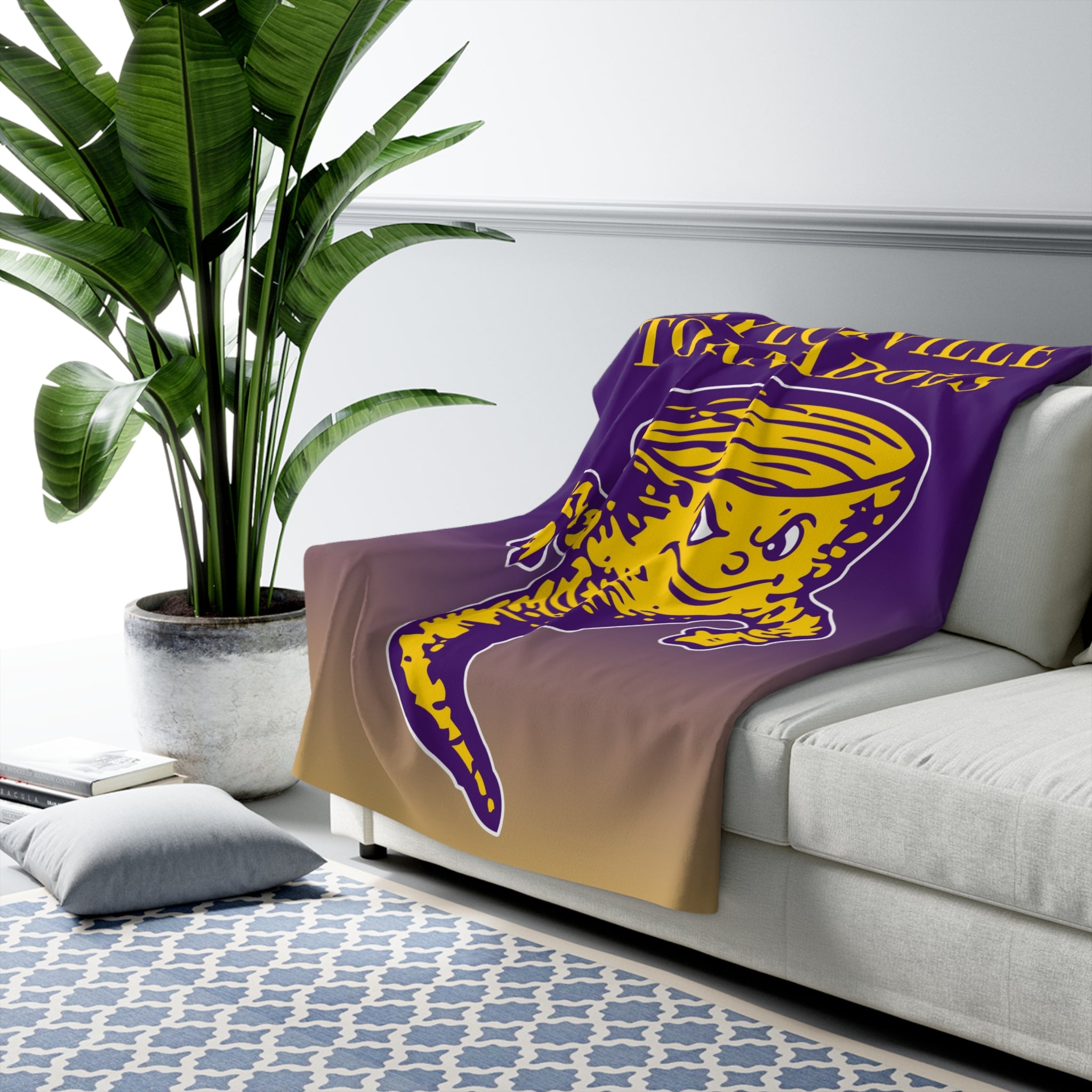 Taylorville Tornadoes Sherpa Blanket – Plush School Spirit Fleece