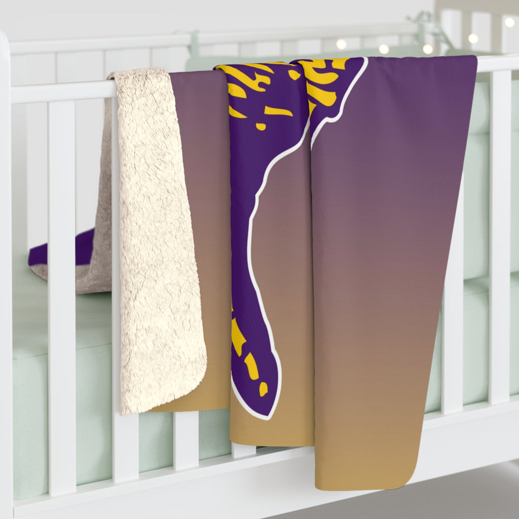 Taylorville Tornadoes Sherpa Blanket – Plush School Spirit Fleece